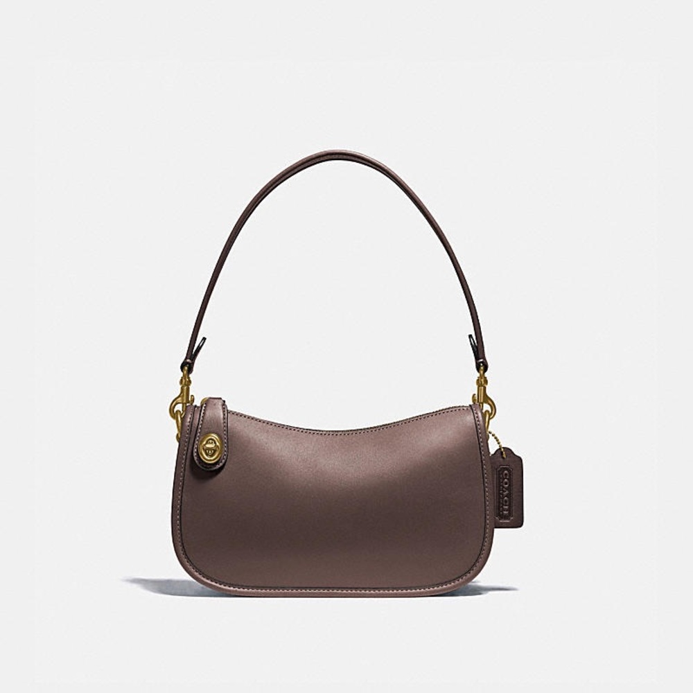 Coach swinger in maple
